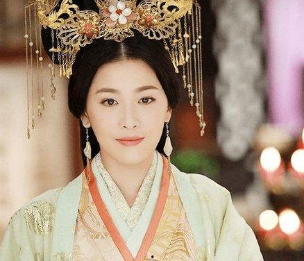 穿古装的吃瓜,穿越时空的趣味瞬间